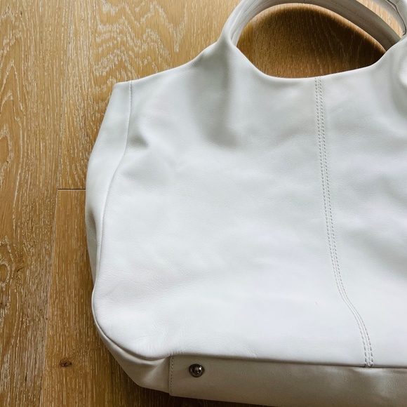 Tods Authentic White Smooth Leather Shopping Tote Satchel Handbag - Picture 9 of 16